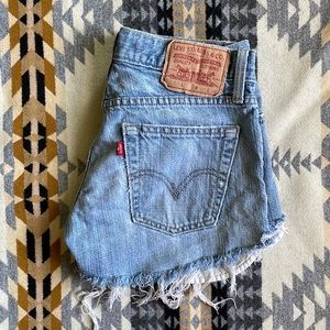 Levi’s Cutoff Shorts